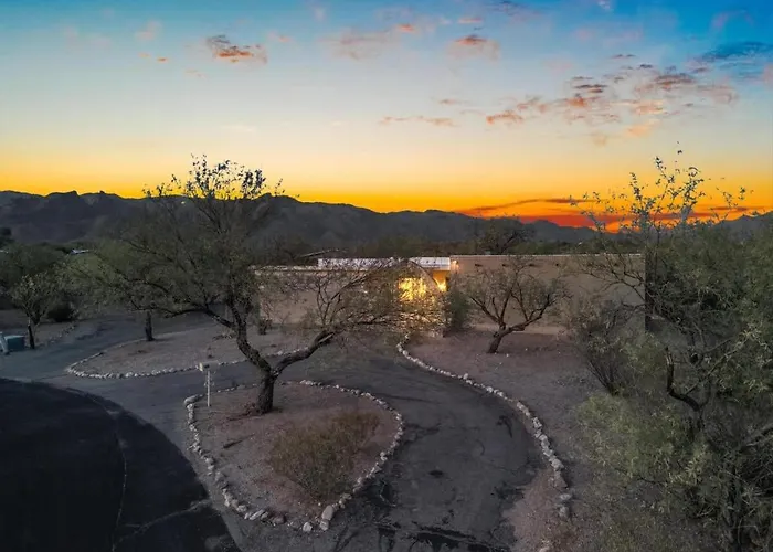 Desert Vibes With Pool Sauna & Game Tucson