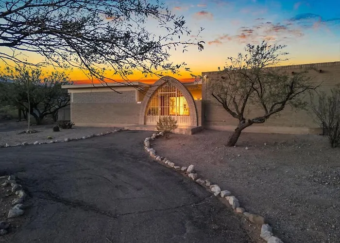 Desert Vibes With Pool Sauna & Game Tucson