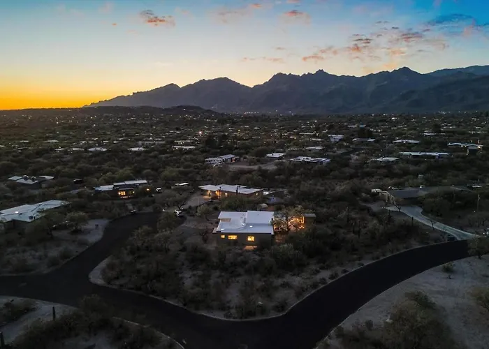 Desert Vibes With Pool Sauna & Game Tucson
