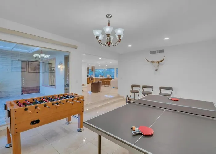 Holiday home Desert Vibes With Pool Sauna & Game