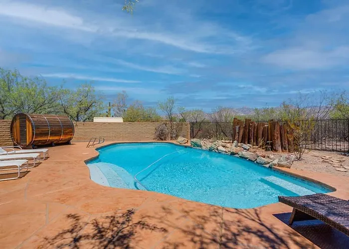 Desert Vibes With Pool Sauna & Game Holiday home *